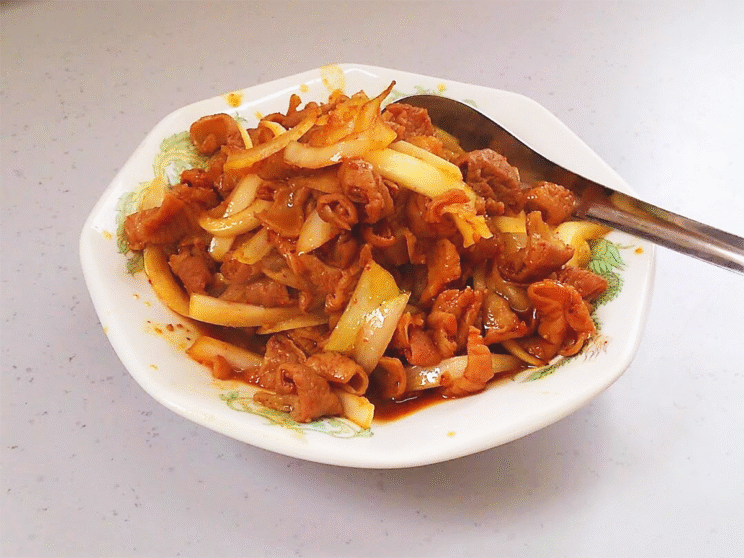 「ホルモン焼」の皿