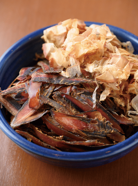 魚介スープに使う宗田厚削りと花鰹。