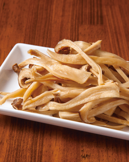 干しエリンギも自家製。店内で2日ほど干し、香りを引き立たせる。