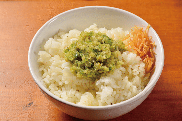 ホタテの貝柱をほぐし、ショウガダレと混ぜるべし。「貝ジンジャー」（200円）。