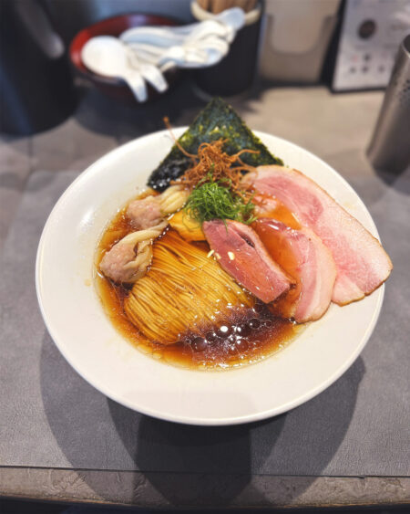 『Ramen Break Beats』の「特上醤油らぁ麺」