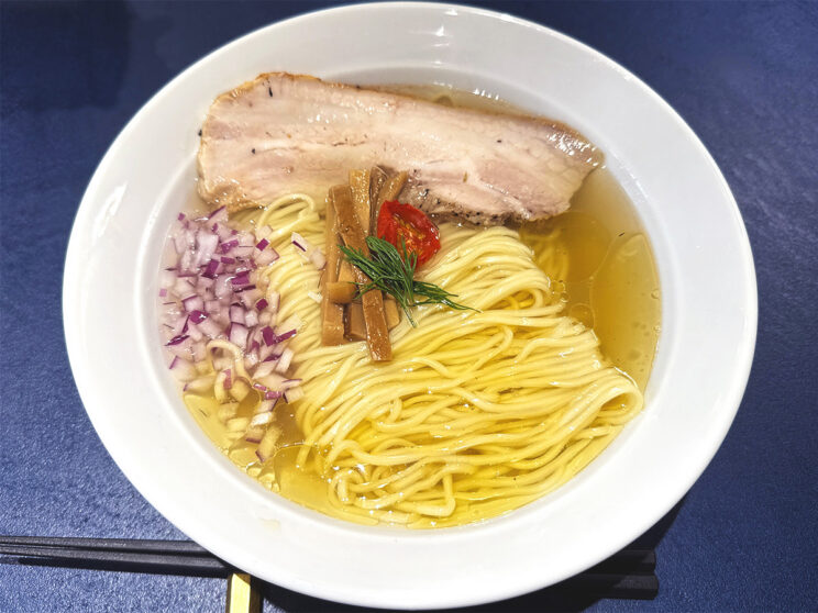 『Ramen金碧（きんぺき）』のラーメン「塩ラーメン クラシック」